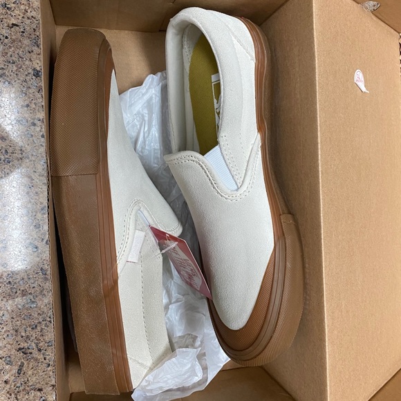 Vans slip on pro